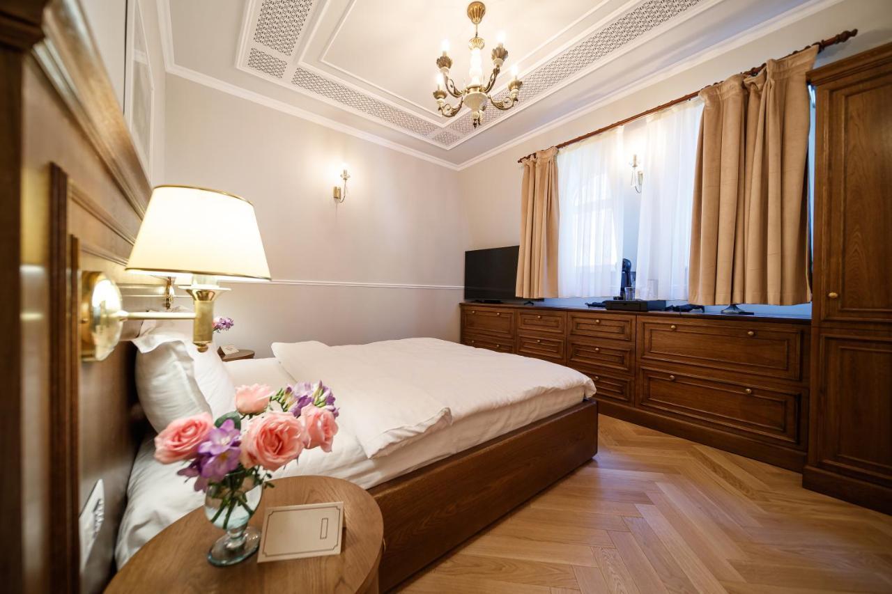 Templum Clava Hotel บูคาเรสต์ ภายนอก รูปภาพ