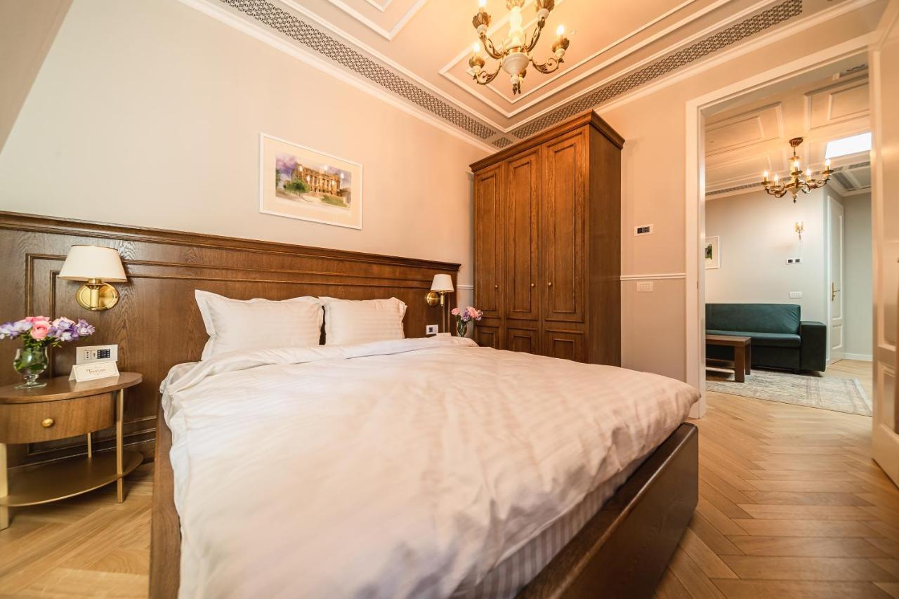 Templum Clava Hotel บูคาเรสต์ ภายนอก รูปภาพ