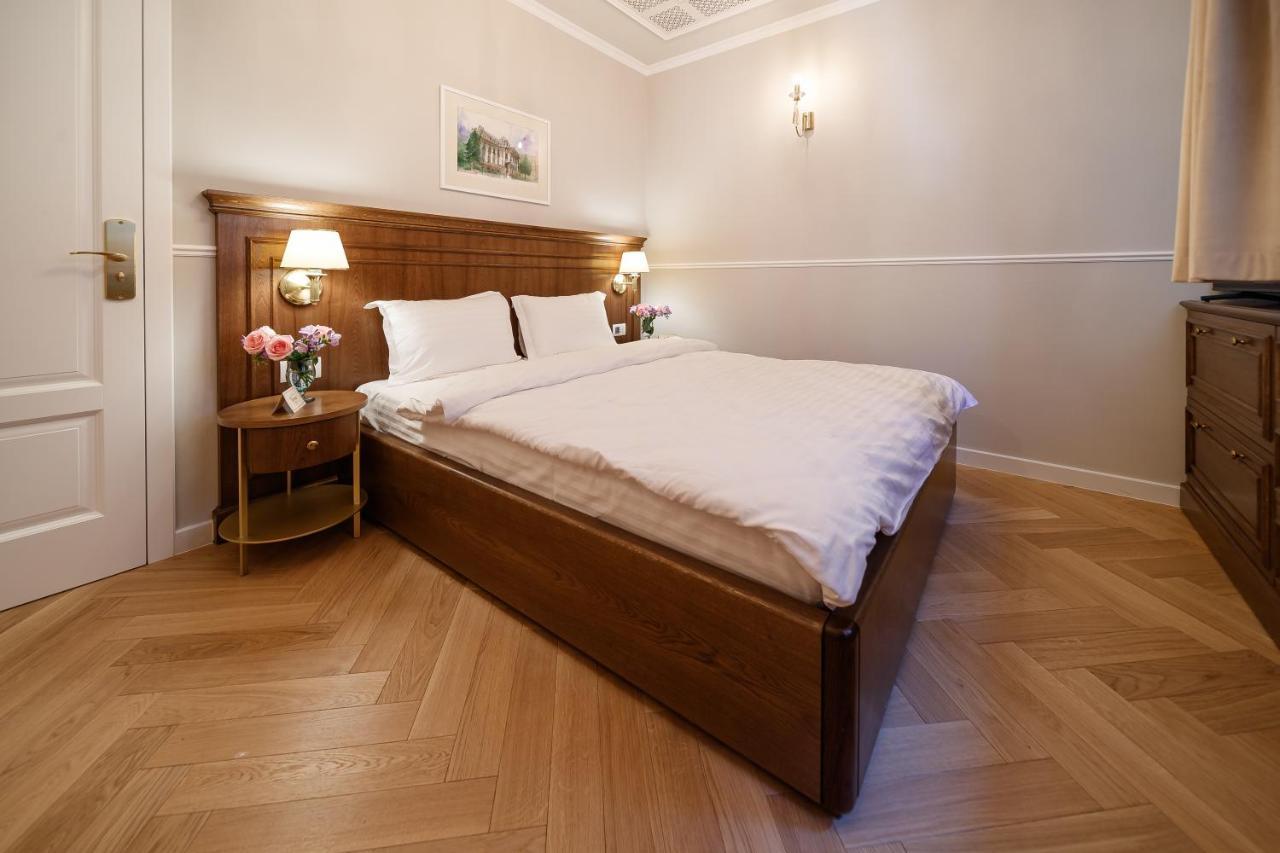 Templum Clava Hotel บูคาเรสต์ ภายนอก รูปภาพ