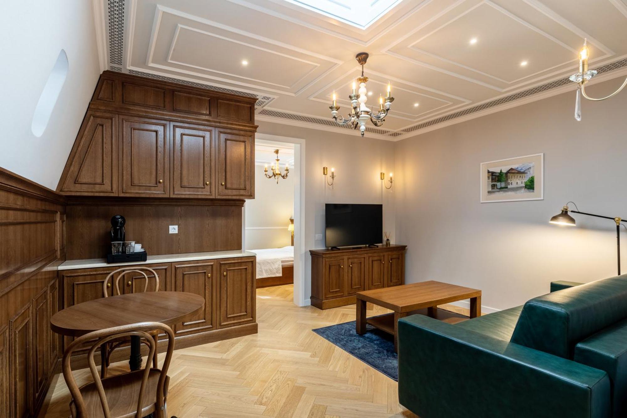 Templum Clava Hotel บูคาเรสต์ ภายนอก รูปภาพ