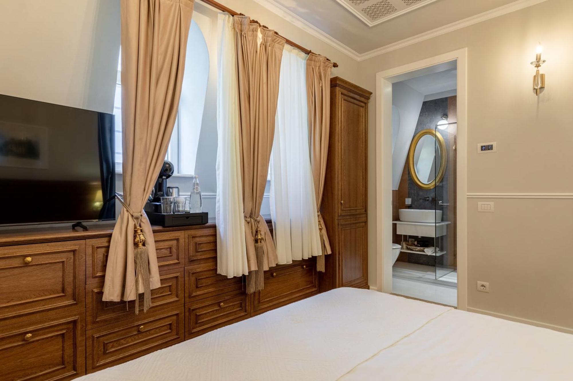 Templum Clava Hotel บูคาเรสต์ ภายนอก รูปภาพ